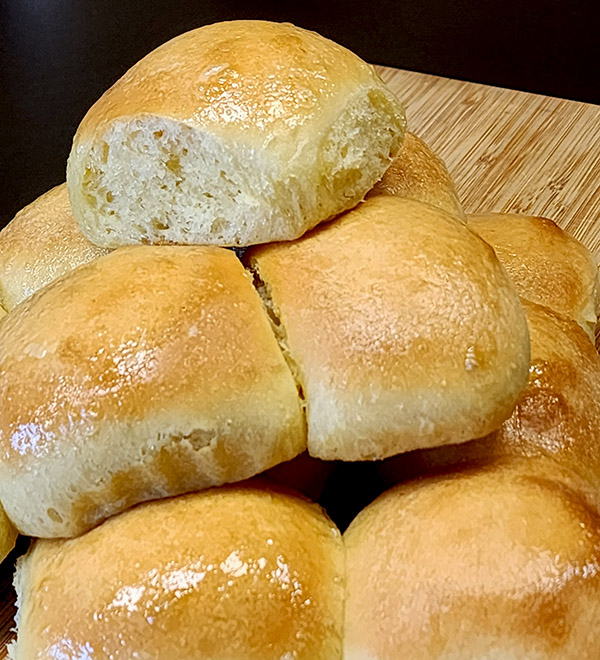 dinner rolls